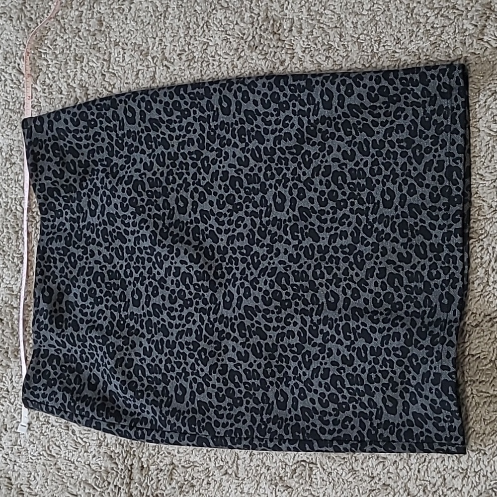 Loft xxs petite animal print skirt